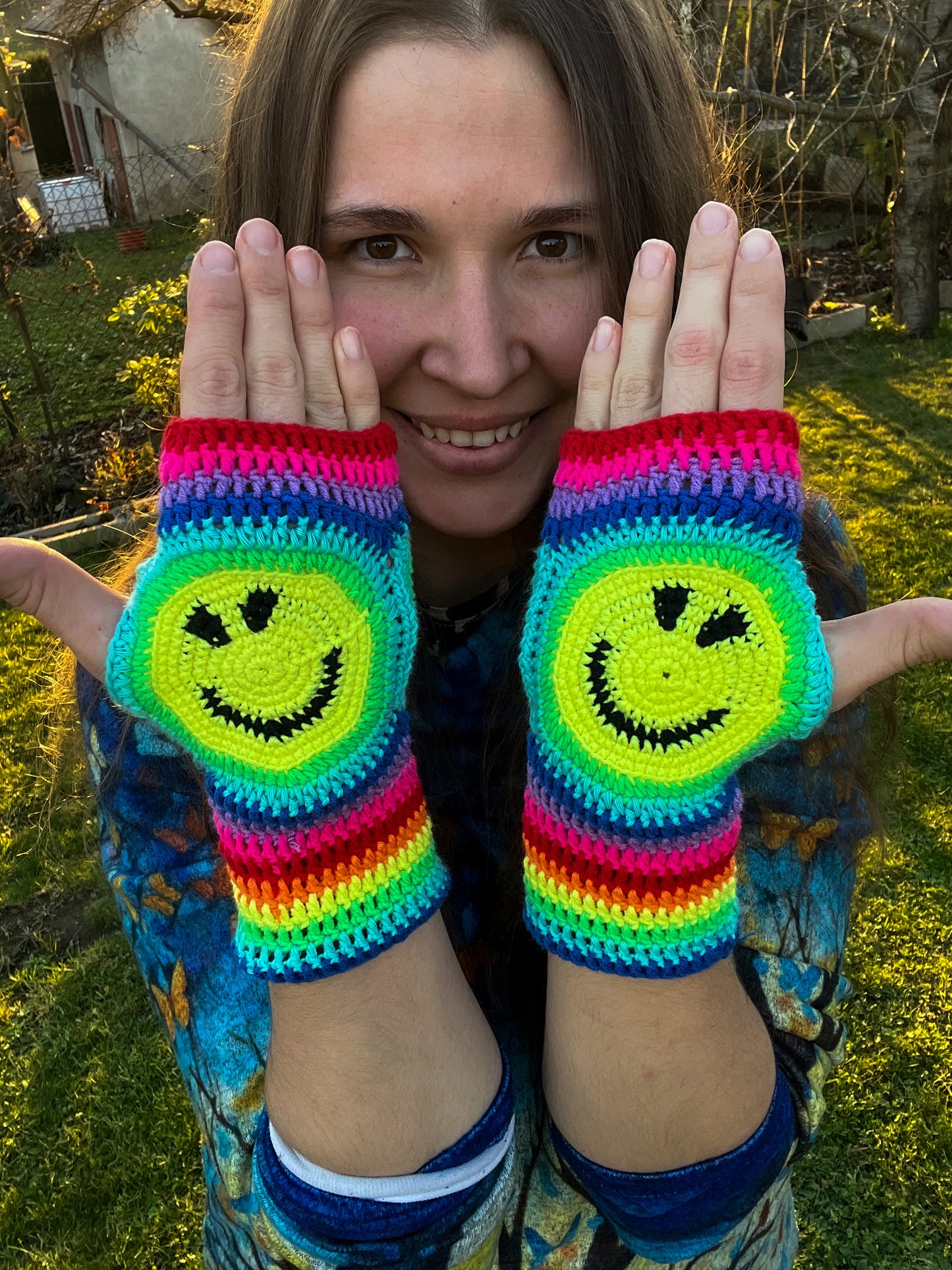 !POPULAR! Crochet Emoji Fingerless Gloves