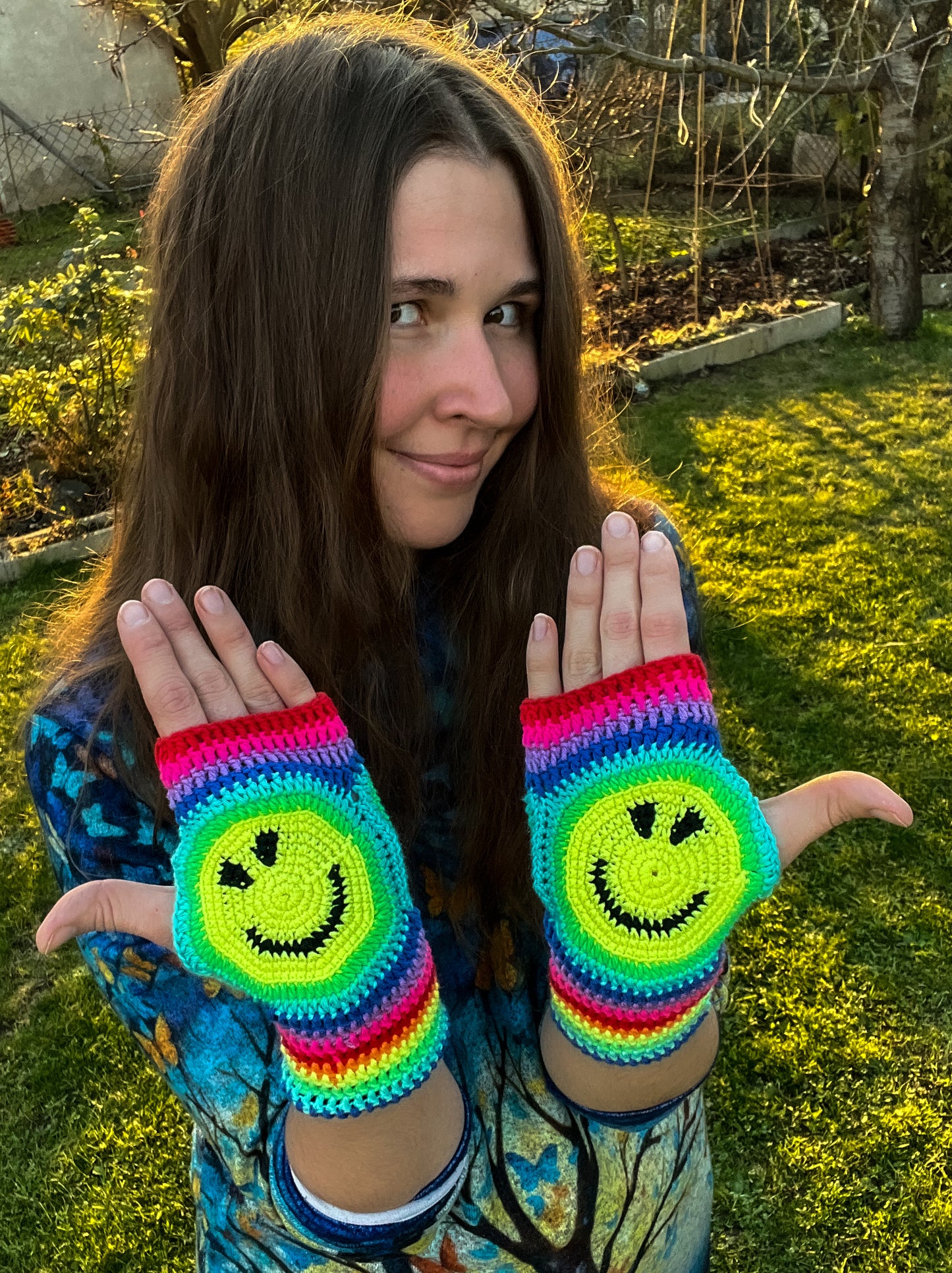 !POPULAR! Crochet Emoji Fingerless Gloves